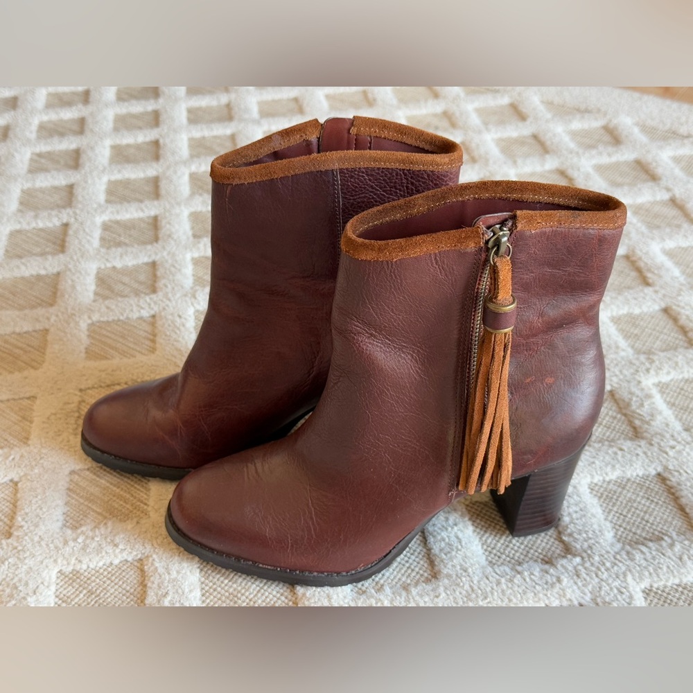 Lauren Ralph Carah Brown Leather Ankle Boots Zip Tassels Women's Size 8B - Picture 9 of 15